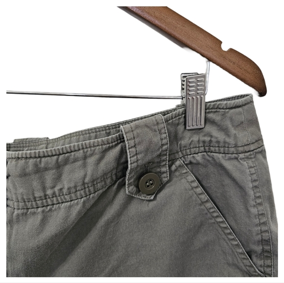 Sandro khaki green chino shorts size 12 - Picture 2 of 7